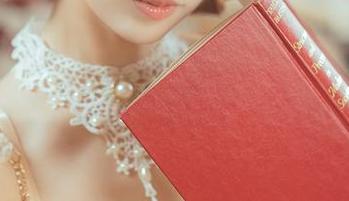 看ElyEE子的“秘书”写真，妆容太让人惊艳，完全被她的细节吸引住。