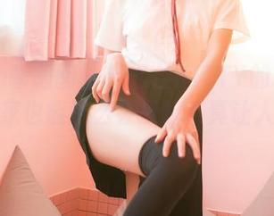 Feilin嗲囡囡 - 施忆佳KITTY的私房写真，居家也能这么会撩嘛？真让人吓一跳。