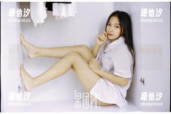 GIRLT果团网-陈秋雨 GIRLT果团网 - 图片中一瞬的学姐,不知为何,让人对陈秋雨充满了联想。