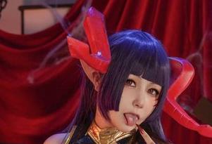 这是KANEKO咔喵的精灵修女？这美图的挂件利润就足以上天了吧！
