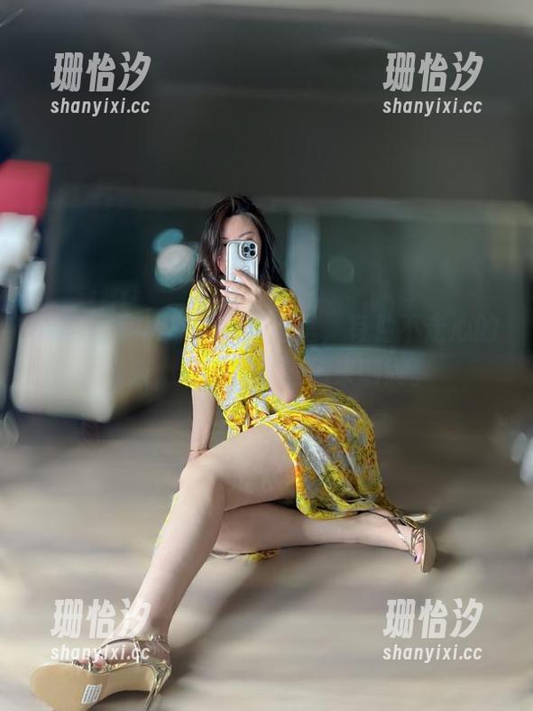 微密圈 - MIYA在旗袍里，有种不走心的优雅，高清套图等你来翻牌。