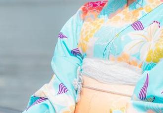 东京街头，Shika小鹿鹿奇幻自拍——最新资源，别说我没提醒你！