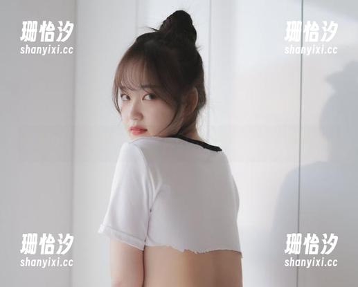 当Sia(시아)把办公室变成COS天堂，原图童趣满满！