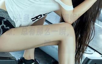TouTiao头条女神 - 杨漫妮baby与她的灰丝资源：总有那么一瞬，让人想多看一眼。