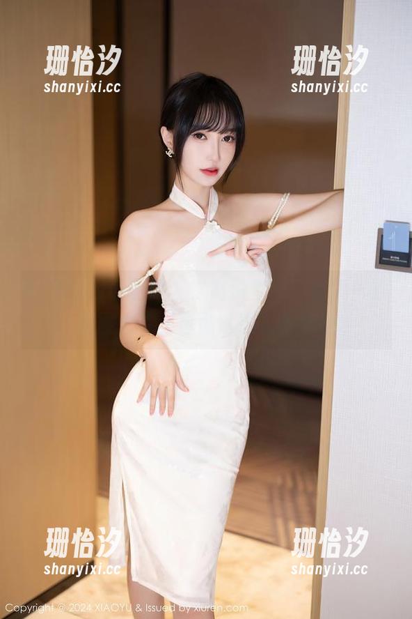 XIAOYU语画界 - 之前没留意，林乐一的原图里裸足也可以这么有个性