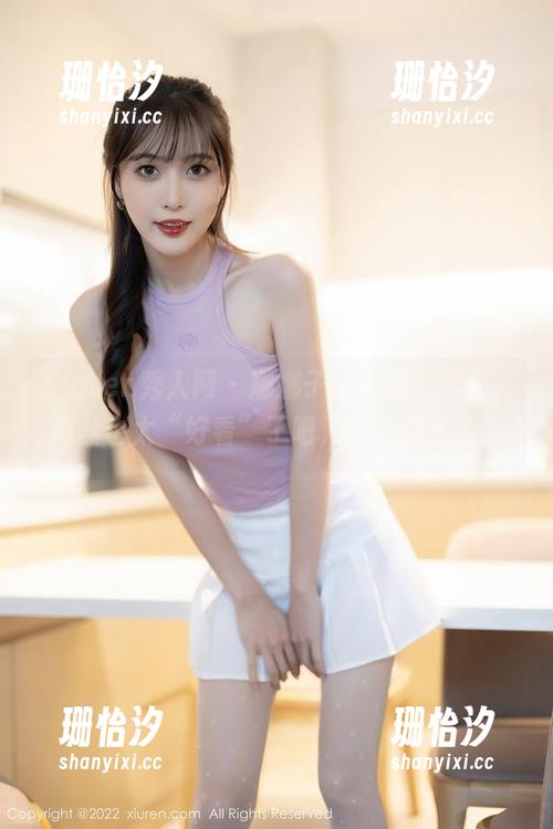 Xiuren秀人网 - 娜娜子呀发新美图了，肉丝也太“好看”了吧，让我想多了。