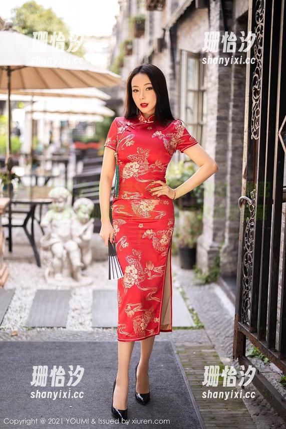 YouMi尤蜜荟 - 婚纱与白露小猪的“绝配”：图库里的高清特写，恭喜我找到宝藏！