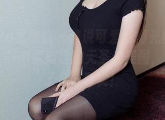 YouWu尤物馆 - 谁说可爱就得光鲜亮丽？FoxYini孟狐狸的无圣光美图，反而多了几分真实！