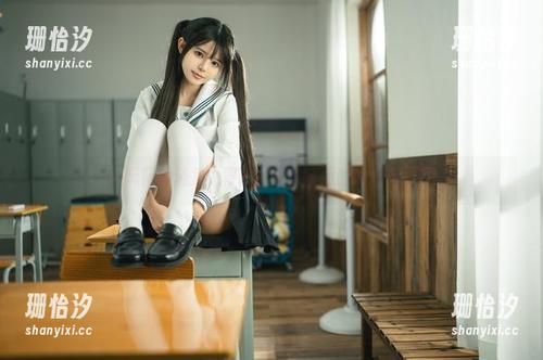 rua阮阮 rua阮阮的浴室大冒险:图片背后的秘密水花四溅