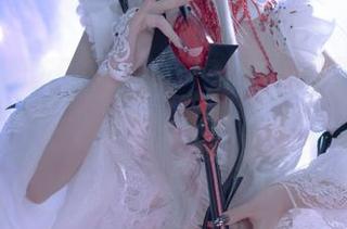 私拍配上美图，这算不算w百合欧皇子w的内衣日记？有那么一丝丝期待。