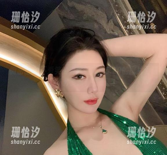 不爱笑的赛琳 微密圈 - 不爱笑的赛琳到底在5.20的图片上藏了什么资源?来瞧瞧!