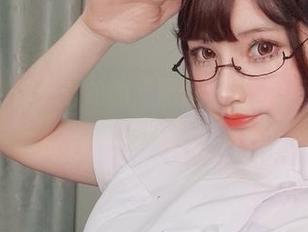 谁能拒绝你十七鸽的“黑丝”全套写真？我一定是假的！