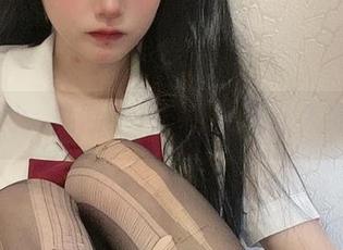 魅魔驾到，倦倦喵的高清套图让人欲罢不能