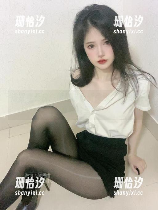 倦倦喵 浴室变奏曲:倦倦喵最新美图,好想融入那泡泡里!