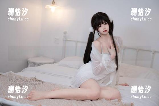 不怕！咬人小小兔的丝袜时刻，无圣光原图在线等你！