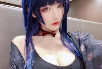 看完啾小妍的这套作品，不由得想问，她真的是甜心吗？