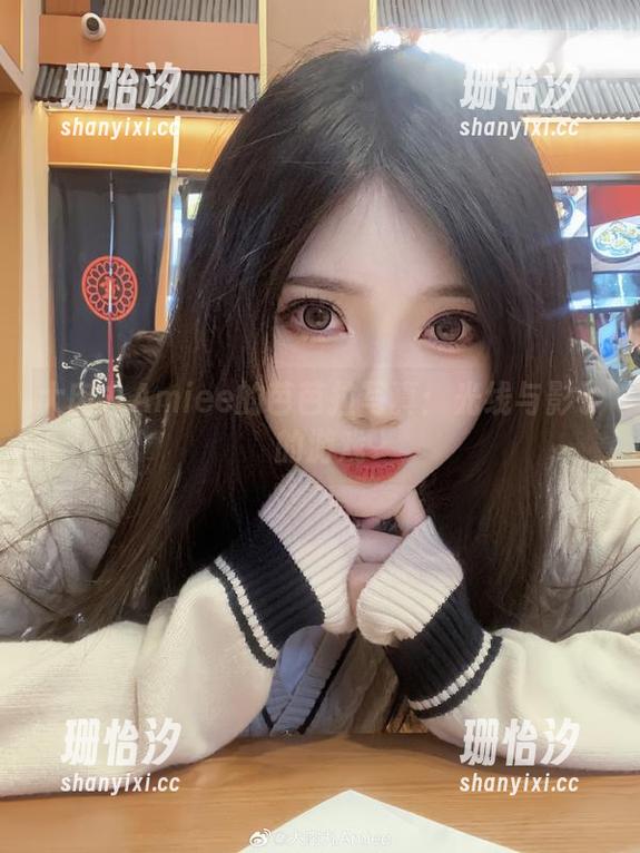 大肉丸Amiee的芭芭拉写真：光线与影子的游戏