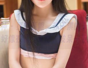 头条女神 - 更新惹眼，苏子淇的天台时刻，好像在说：来吧，发呆一下！