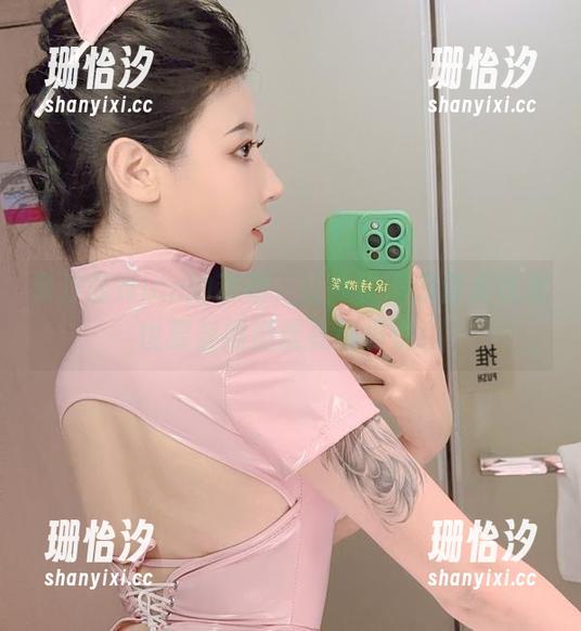奈汐酱Nice的套图，让我觉得即使是忧愁也要穿得漂漂亮亮再说！