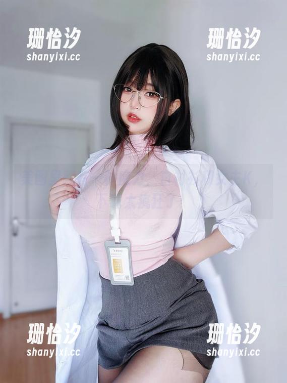 美图里就有一种魔力，白衬衫和女主K，下载太疯狂了！
