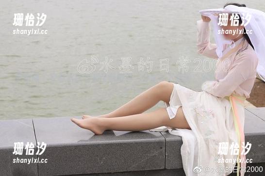 微密圈 - 家有水墨老师带着图包，分享一下我的“剧情咖啡时间”！