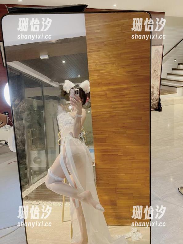 小玉吃果冻 微密圈 - 小玉吃果冻的红裙——你愿意藏在这一抹红中吗?精选得我真想出点不停的主意。