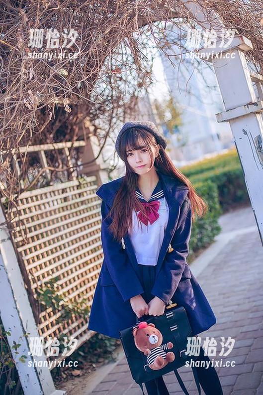 小野妹子w竟然成了偶像大师里的涩谷凛，原图看过来，太魔性了吧！