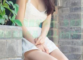 尤果网 - 从天而降的美丽，免费挖掘于梓馨的美脚作品，叫人心痒痒！