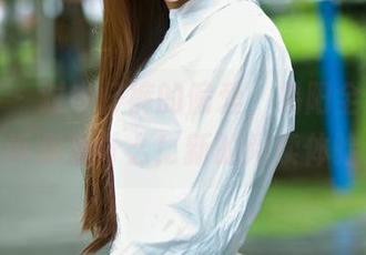 推女郎 - 对牛仔裤的偏爱，易阳全新写真集告诉你为什么！新的阅读体验来啦