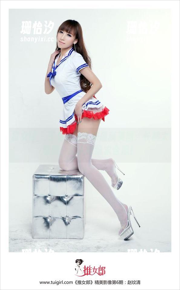 推女郎 - 王根星熙带来最新美图：长腿太吸睛，路人纷纷求合照！