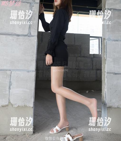 梦丝女神 - 图册中花月舞的每一张秘书照片，似乎都有种微妙的吸引，我想再看！