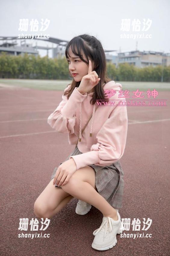 梦丝女神-莹仙女 梦丝女神 - 在护士和仙女之间,莹仙女图包的暧昧关系。