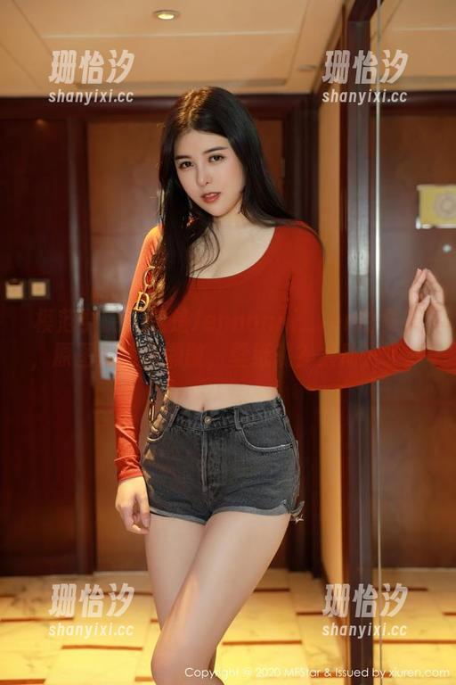 模范学院 - 这是Jennanni_Jen的夏天，原图都透着懒散，壁纸呢？太助兴了。