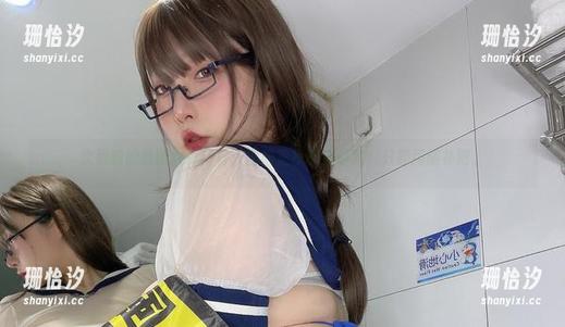 次屁啦 次屁啦的透明女仆写真,图册里找不到钥匙,只能用脑补吧。
