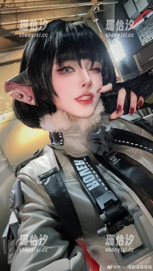 体操服不是只有比赛时穿，流一_喵喵喵喵喵喵的姿态，甚至可以出现在cos图册里呀～