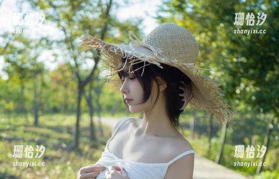 一袭体操服，浅安安：毕竟谁不想换个壁纸呢？
