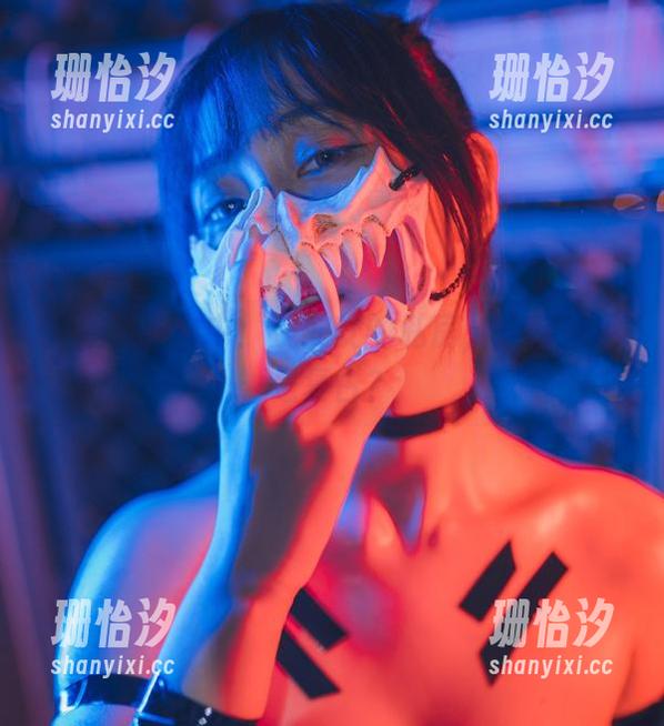 浅安安 沉浸在黑白中:浅安安的私房,是前卫还是复古?