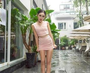 爱丝 - 听说何冉的奶牛很强大，图库值得你来下载尝试一下