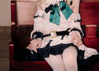 白莉爱吃巧克力的新写真，壁纸下的秘密等你来翻牌