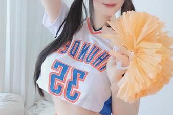 在线到底有多少人被白银81的甜美后辈美图征服的呢？