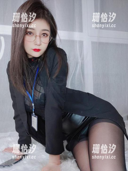我不明白，为啥兔子能在白银81的原图里格外吸引眼球？