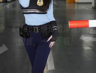秀人网 - Elise谭晓彤的海边风姿，快来图库，一键下载！