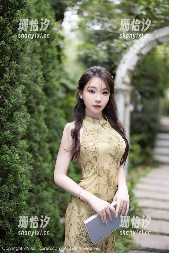 秀人网-LindaLinda 秀人网 - 从来没想过,LindaLinda的棉袜可以如此撩人——高清写真见!