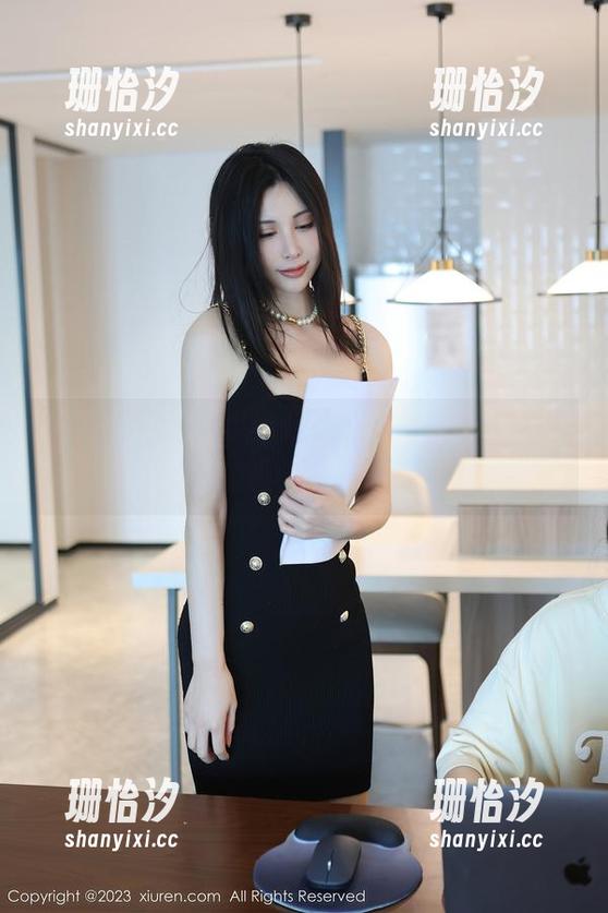 秀人网-刘婷婷 秀人网 - 刘婷婷的私房秀,丝袜加持,妥妥的吸引力了吧。