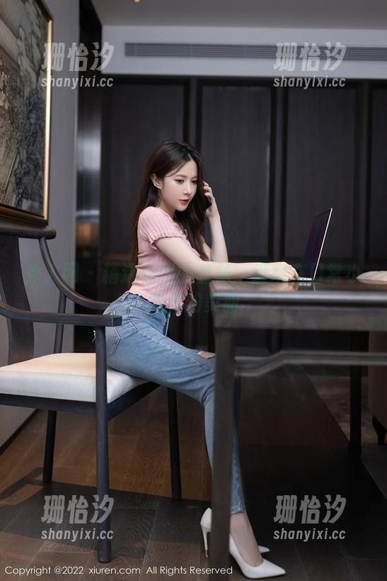 秀人网 - 精选安然的丝袜：缠绕在日常小角落的美丽