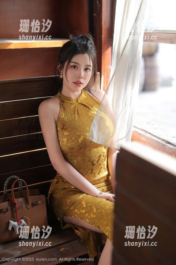 秀人网-林文文yooki 秀人网 - 一打开美图包,林文文yooki的网袜就直接冲击了我的视觉,停不下来啊。
