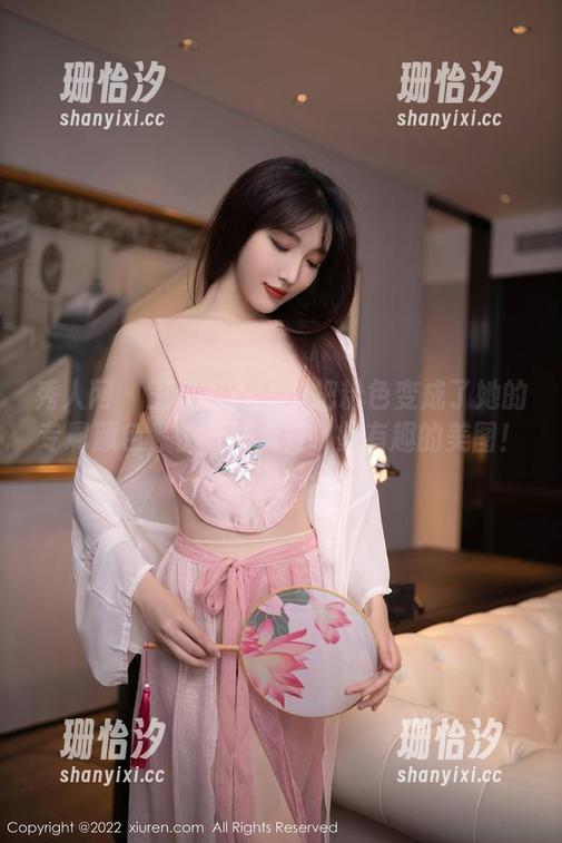 秀人网 - 王馨瑶Yanni把粉色变成了她的专属颜色，快下载点开哪些有趣的美图！