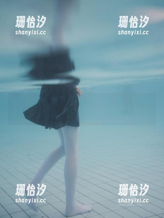 紧急企划 - 五更百鬼的高清写真，夏天的那种淡淡腻味，让人想说又不知从何说起