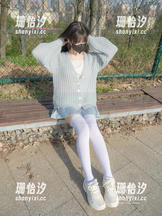 紧急企划-小恩 紧急企划 - 小恩新图包厚白丝上线,似乎和我有种说不清的默契~