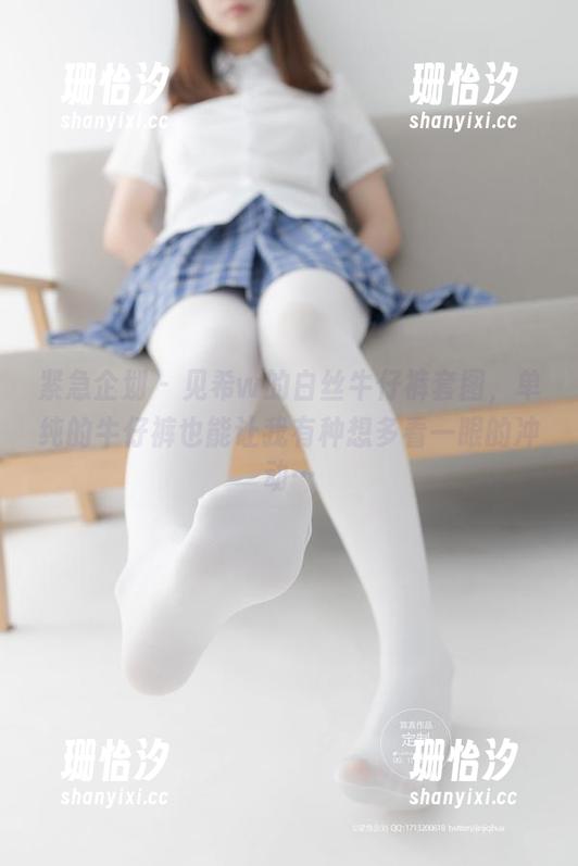 紧急企划-见希w 紧急企划 - 见希w的白丝牛仔裤套图,单纯的牛仔裤也能让我有种想多看一眼的冲动…